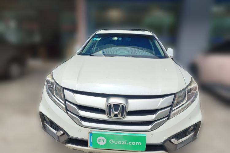 Used Honda Crosstour 2016 2.4L Luxury Edition Front