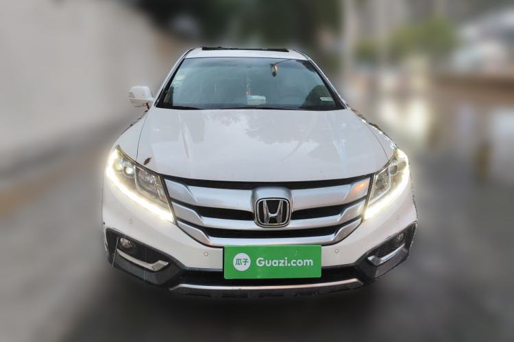 Used Honda Crosstour 2016 2.4L Luxury Edition Front