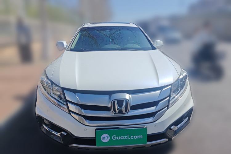 Used Honda Crosstour 2016 2.4L Luxury Edition Front