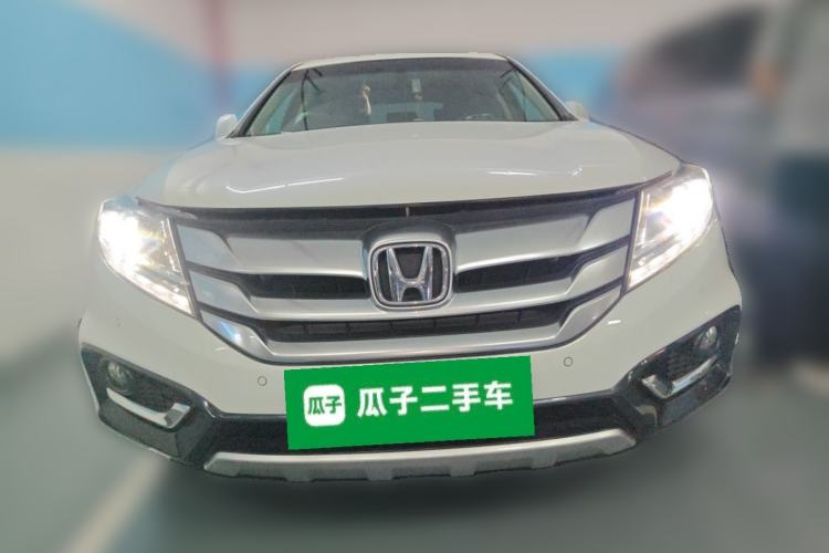 Used Honda Crosstour 2016 2.4L Luxury Edition Front