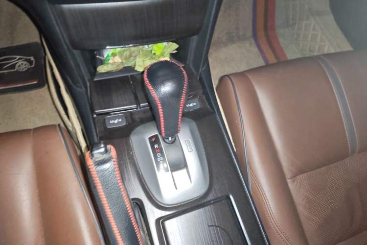 Used Honda Crosstour 2016 2.4L Luxury Edition Gear Lever