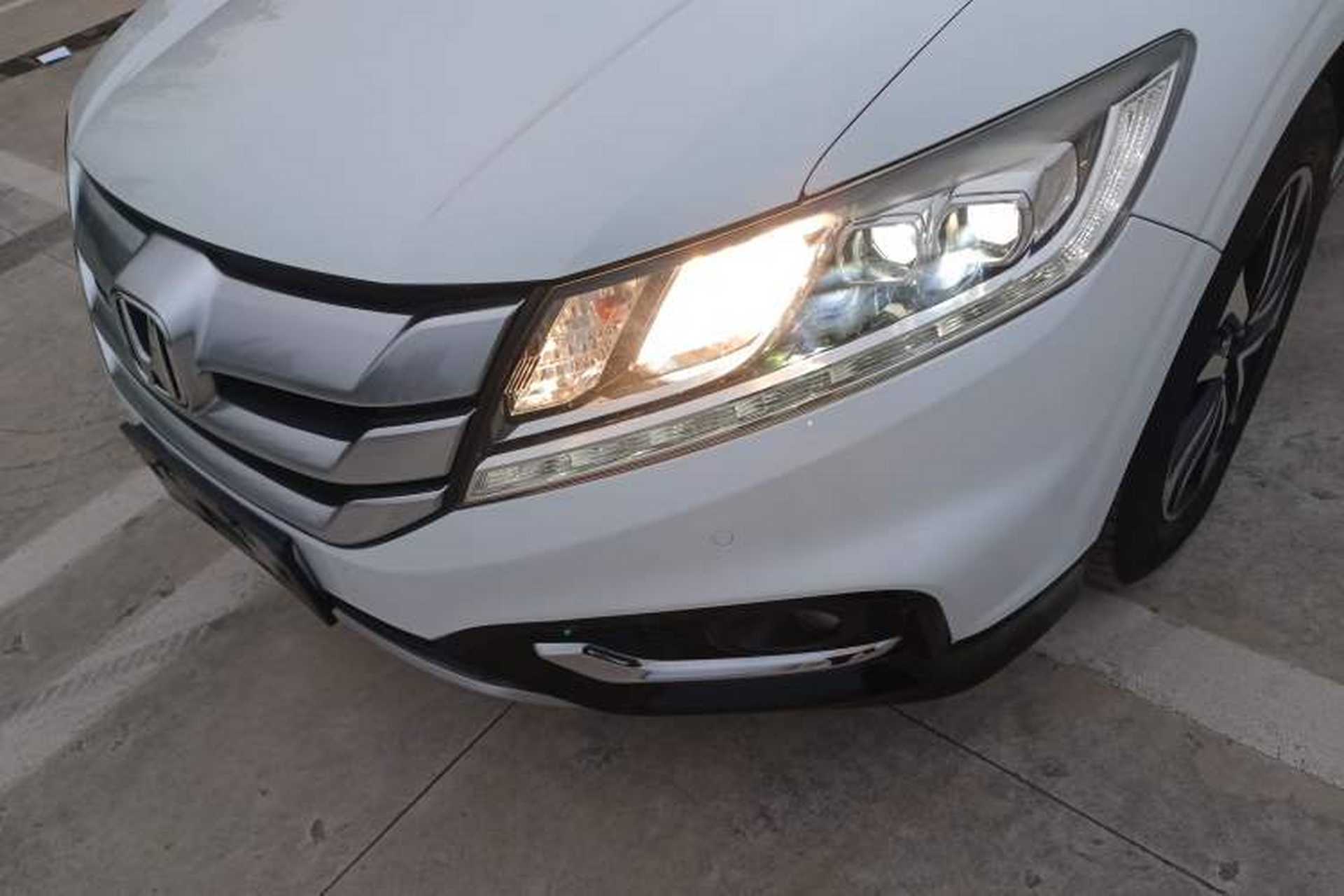 Used Honda Crosstour 2016 2.4L Luxury Edition Left Front Headlight
