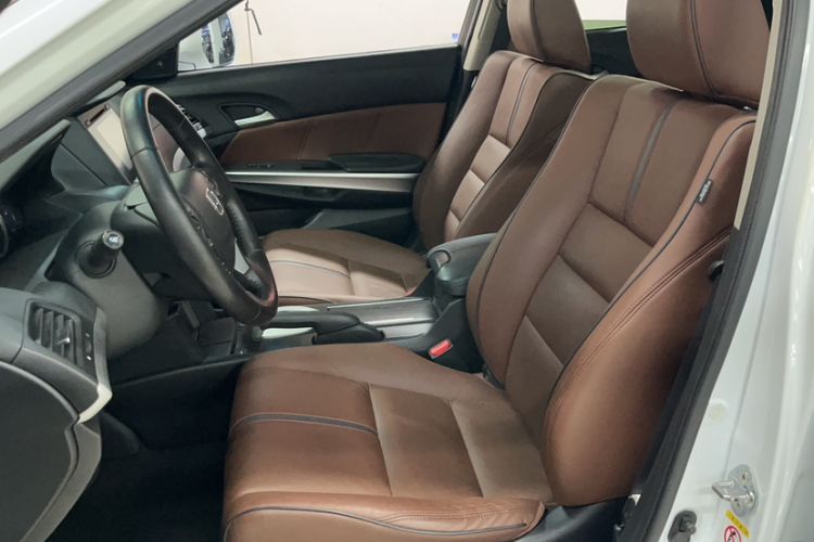 Used Honda Crosstour 2016 2.4L Luxury Edition Left Front Seat