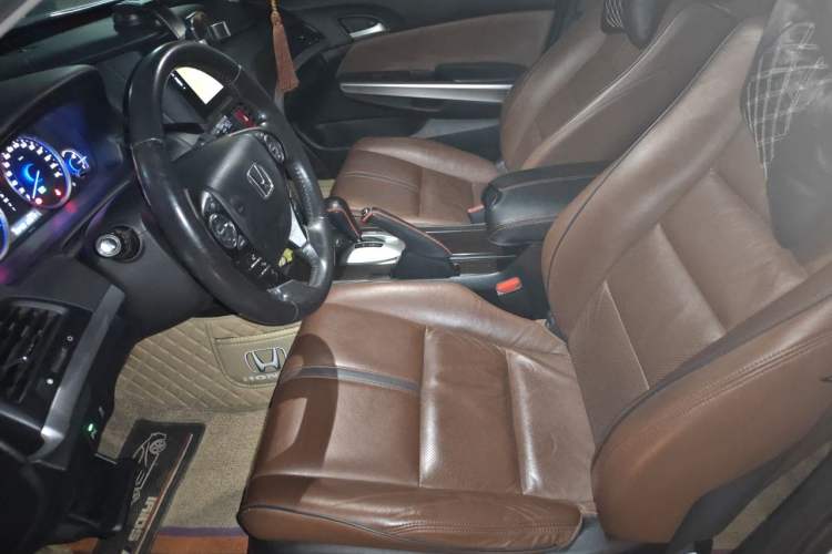 Used Honda Crosstour 2016 2.4L Luxury Edition Left Front Seat