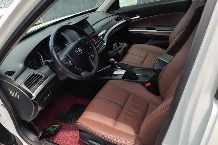 Used Honda Crosstour 2016 2.4L Luxury Edition Left Front Seat