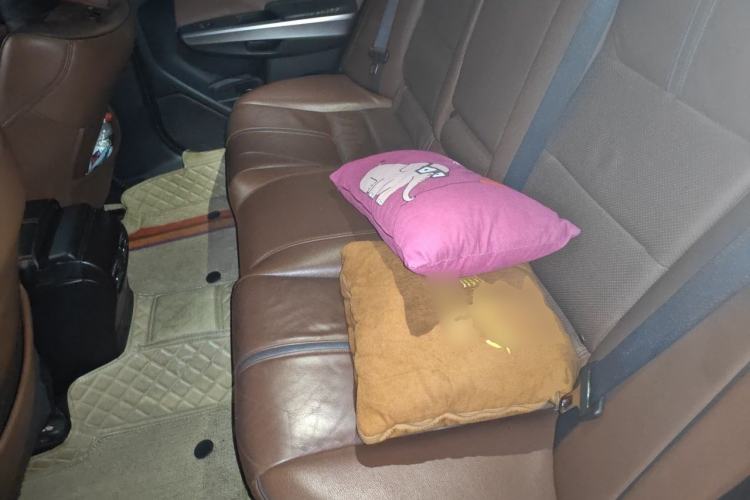 Used Honda Crosstour 2016 2.4L Luxury Edition Left Rear Seat