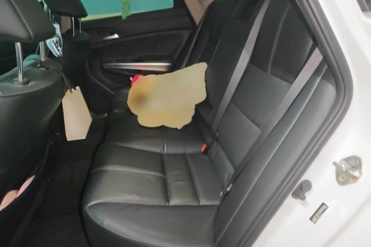 Used Honda Crosstour 2016 2.4L Luxury Edition Left Rear Seat