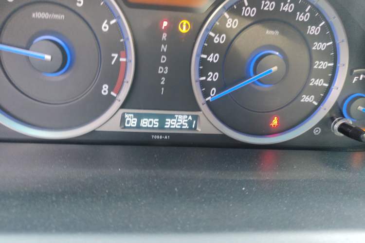 Used Honda Crosstour 2016 2.4L Luxury Edition Odometer Close Up