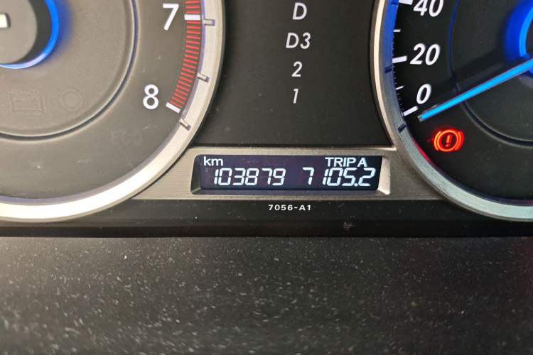 Used Honda Crosstour 2016 2.4L Luxury Edition Odometer Close Up