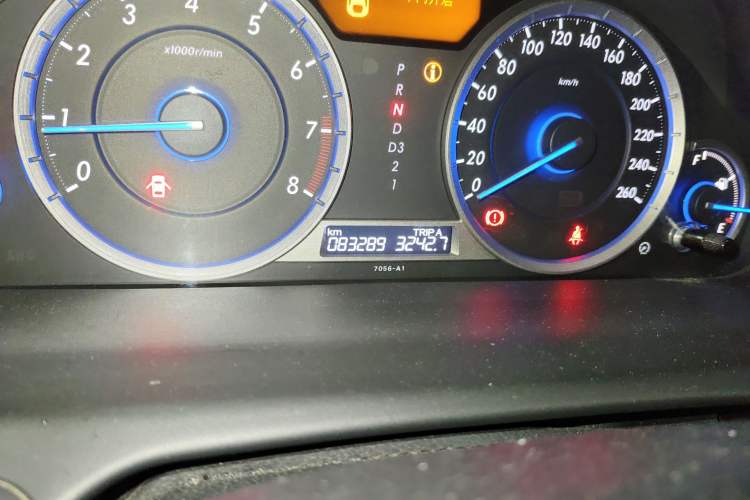 Used Honda Crosstour 2016 2.4L Luxury Edition Odometer Close Up