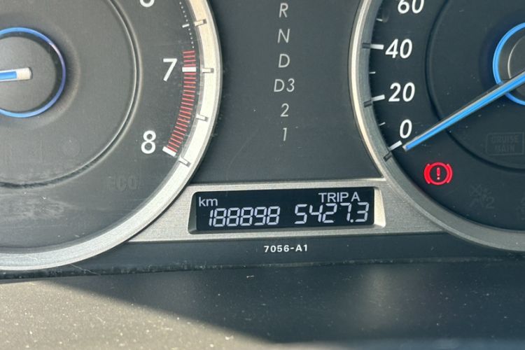 Used Honda Crosstour 2016 2.4L Luxury Edition Odometer Close Up