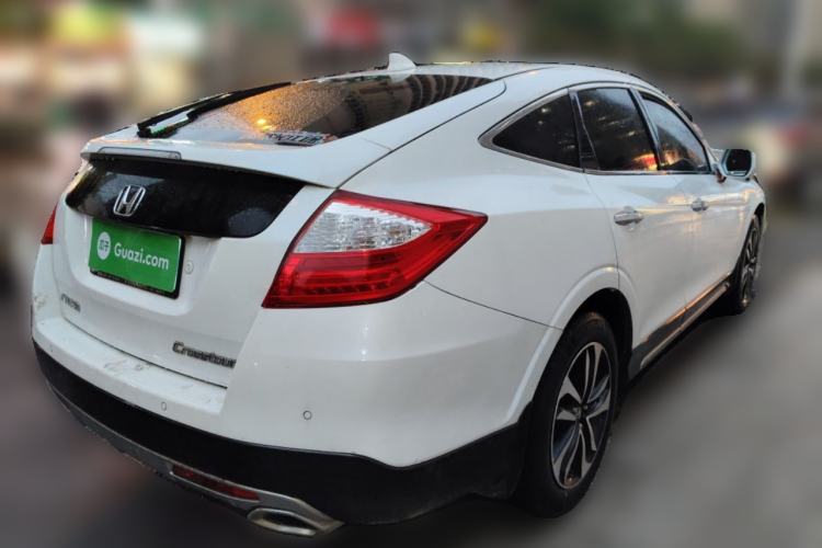 Used Honda Crosstour 2016 2.4L Luxury Edition Rear Right 45 Deg