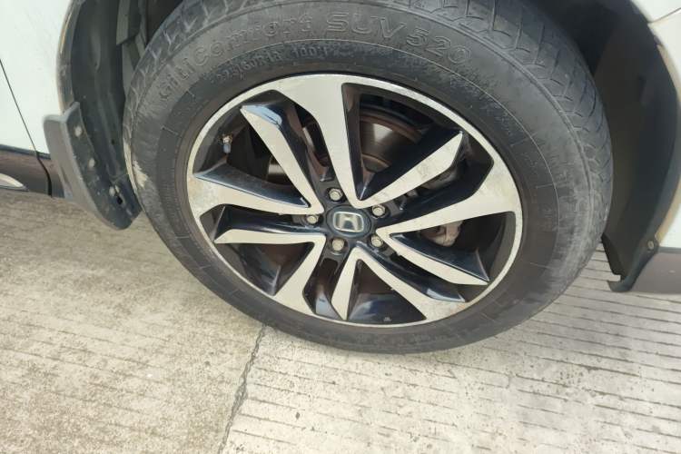 Used Honda Crosstour 2016 2.4L Luxury Edition Right Front Wheel Hub