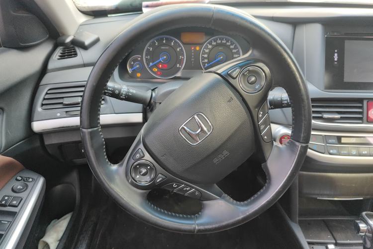 Used Honda Crosstour 2016 2.4L Luxury Edition Steering Wheel