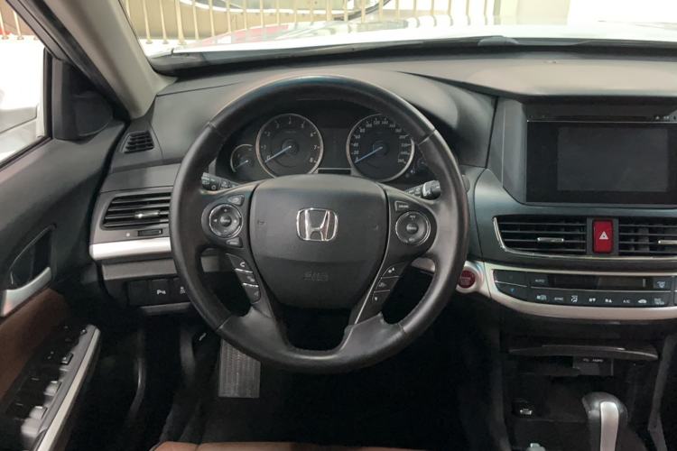 Used Honda Crosstour 2016 2.4L Luxury Edition Steering Wheel