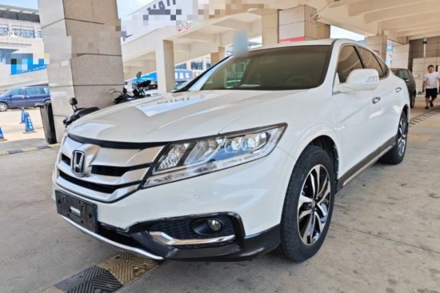 Używany Honda Crosstour 2016 2.4L Luxury Edition