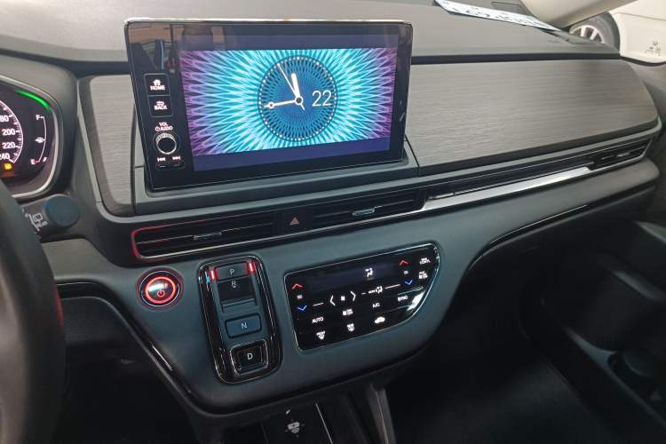 Used Honda Elysion 2022 2.0L eHEV Luxury First Edition Audio And AC Panel