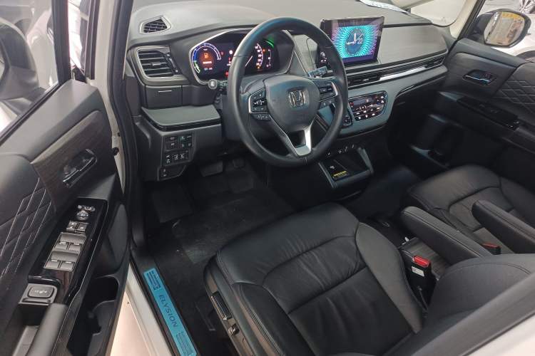 Used Honda Elysion 2022 2.0L eHEV Luxury First Edition Driver Seat