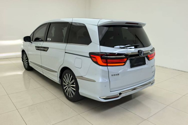 Used Honda Elysion 2024 2.0L eHEV Luxury Edition Exterior 3