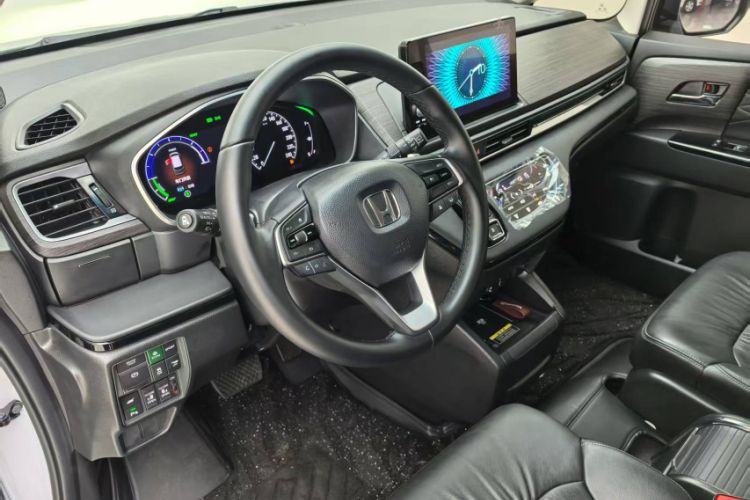 Used Honda Elysion 2024 2.0L eHEV Luxury Edition Interior 7