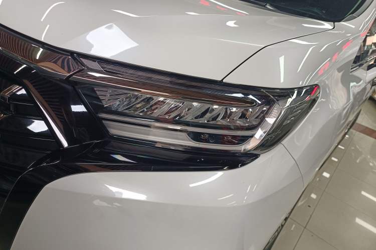 Used Honda Elysion 2022 2.0L eHEV Luxury First Edition Left Front Headlight
