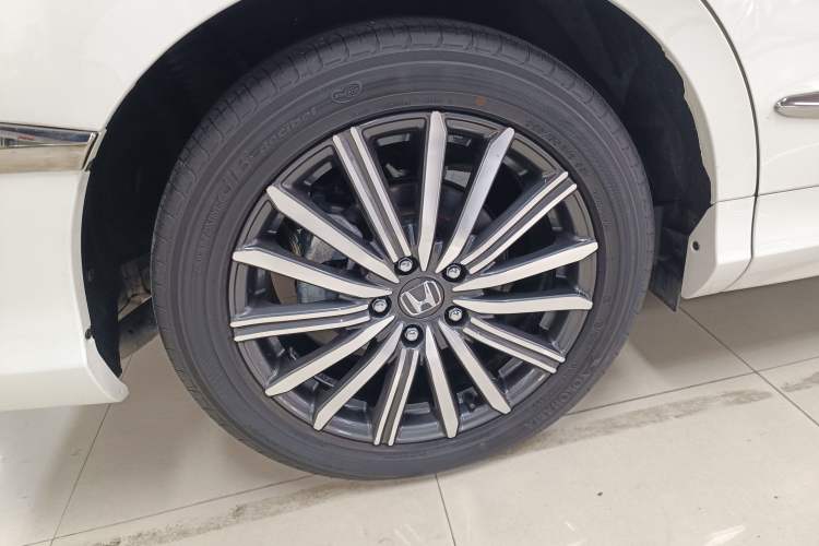 Used Honda Elysion 2022 2.0L eHEV Luxury First Edition Right Rear Wheel Hub