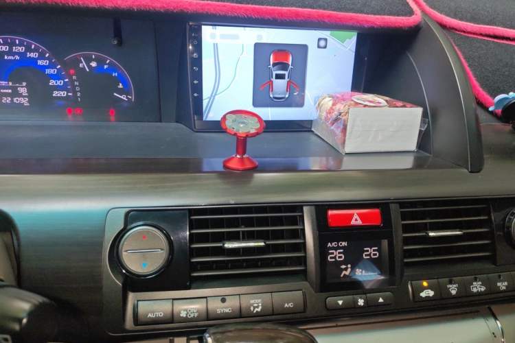 Used Honda Elysion 2012 2.4L VTi-S Prestige Edition Audio And AC Panel