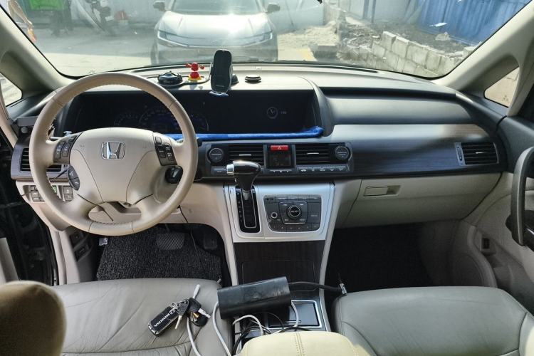 Used Honda Elysion 2012 2.4L VTi-S Prestige Edition Center Console