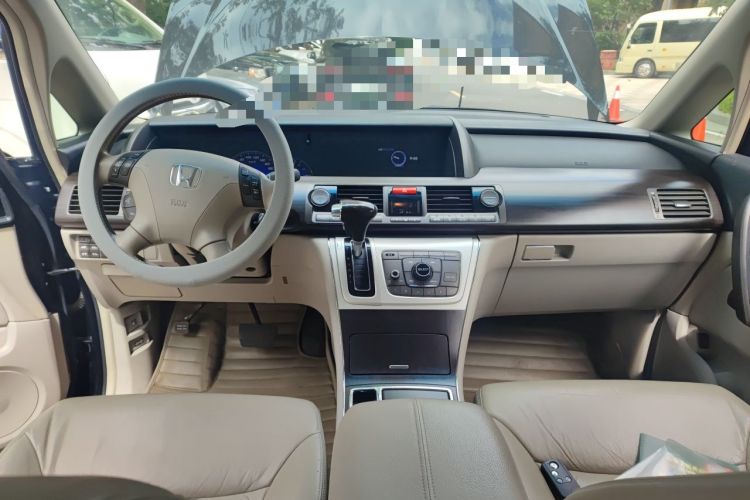 Used Honda Elysion 2012 2.4L VTi-S Prestige Edition Center Console