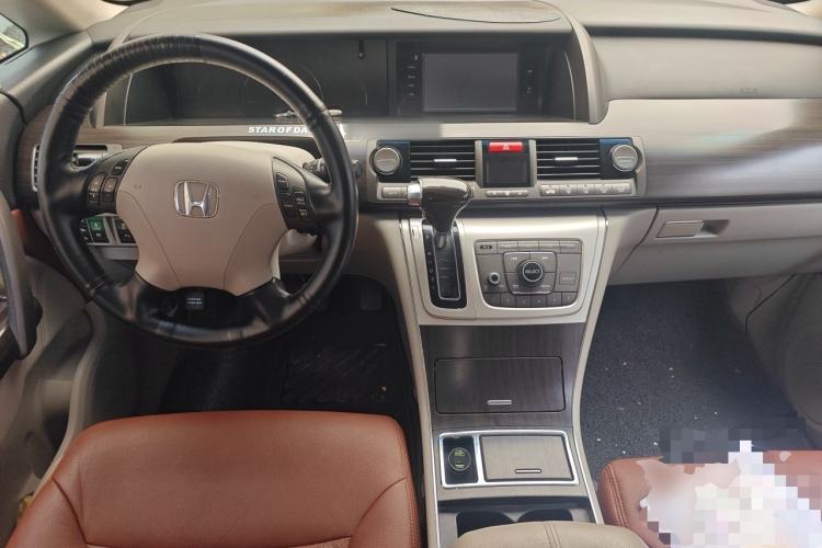 Used Honda Elysion 2012 2.4L VTi Luxury Edition Center Console