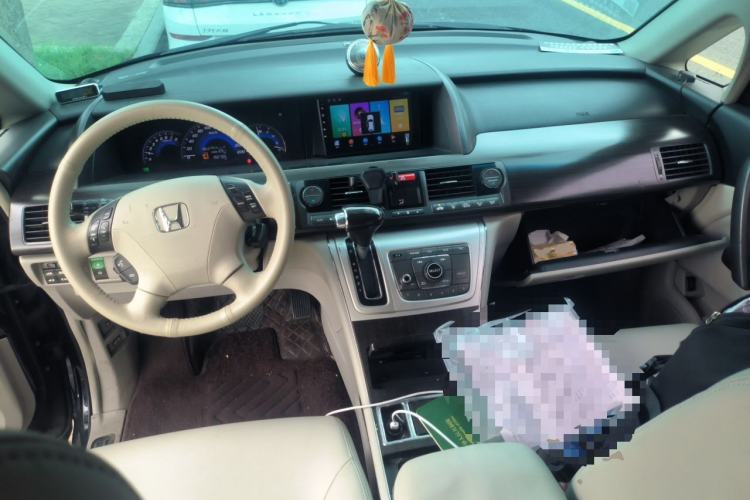 Used Honda Elysion 2012 2.4L VTi-S Prestige Edition Center Console