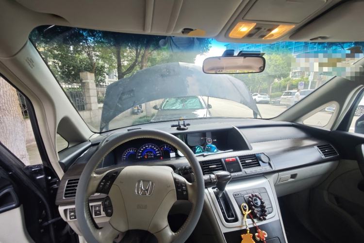 Used Honda Elysion 2012 2.4L VTi-S Prestige Edition Center Console