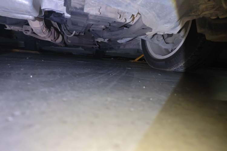 Used Honda Elysion 2012 2.4L VTi Luxury Edition Chassis Front Right