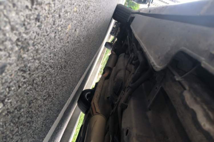 Used Honda Elysion 2012 2.4L VTi-S Prestige Edition Chassis Front Right