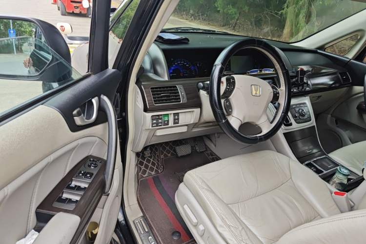 Used Honda Elysion 2012 2.4L VTi-S Prestige Edition Driver Seat