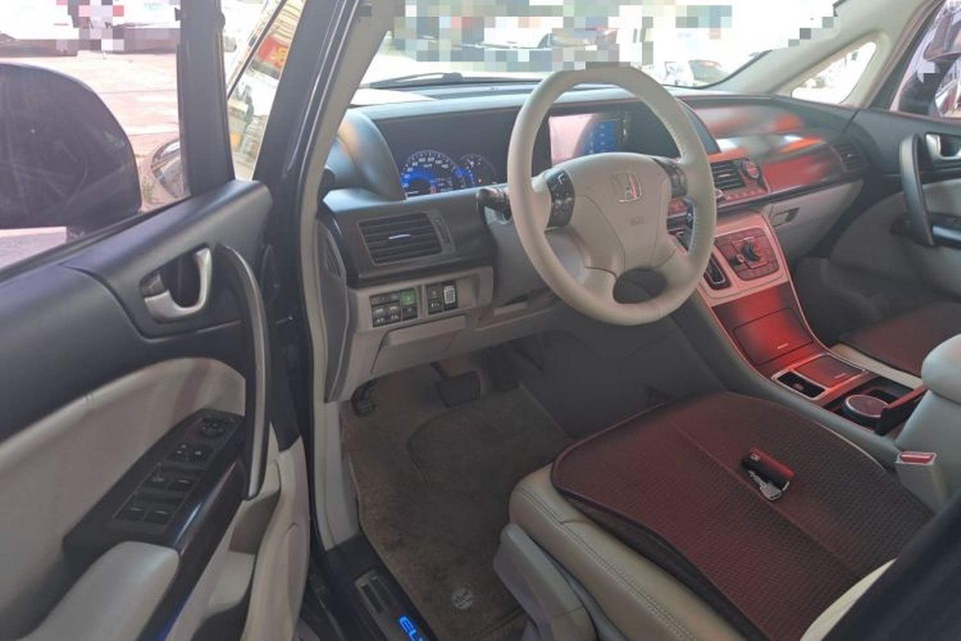 Used Honda Elysion 2012 2.4L VTi Luxury Edition Driver Seat