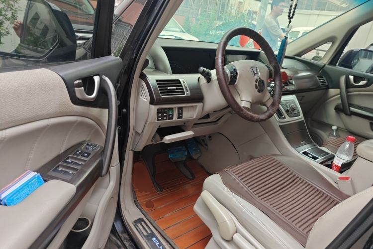 Used Honda Elysion 2012 2.4L VTi Luxury Edition Driver Seat