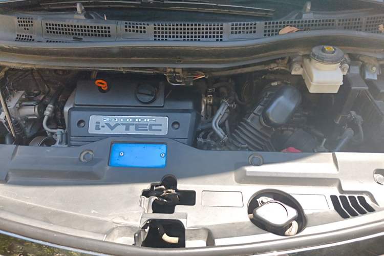 Used Honda Elysion 2012 2.4L VTi Luxury Edition Engine Bay