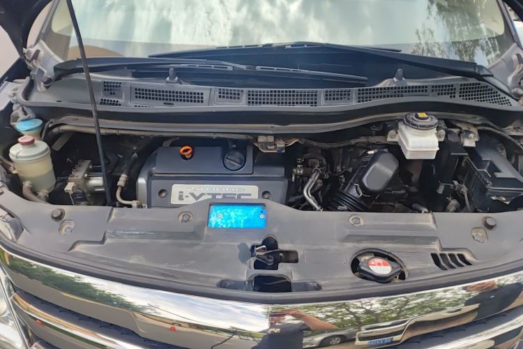 Used Honda Elysion 2012 2.4L VTi-S Prestige Edition Engine Bay