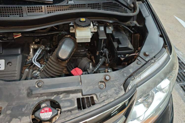 Used Honda Elysion 2012 2.4L VTi-S Prestige Edition Engine Bay Left