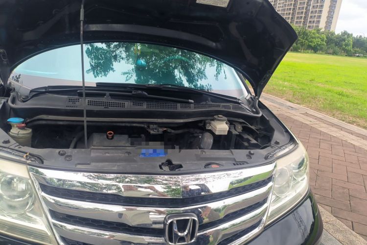 Used Honda Elysion 2012 2.4L VTi-S Prestige Edition Engine Bay Left