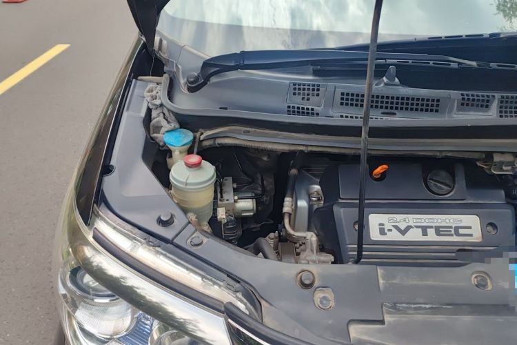 Used Honda Elysion 2012 2.4L VTi-S Prestige Edition Engine Bay Right