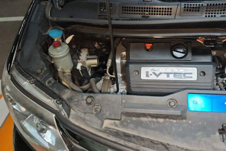 Used Honda Elysion 2012 2.4L VTi-S Prestige Edition Engine Bay Right