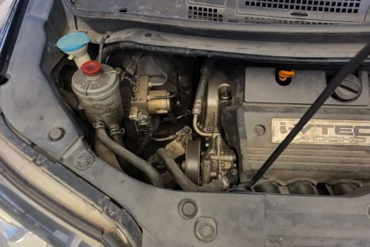 Used Honda Elysion 2012 2.4L VTi-S Prestige Edition Engine Bay Right