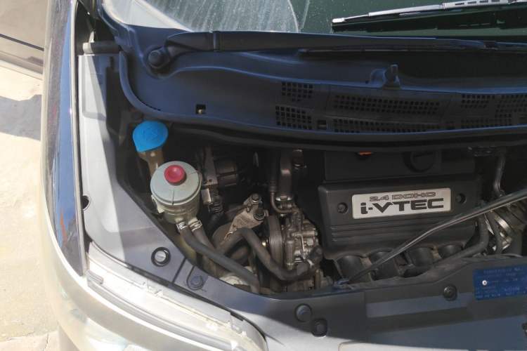 Used Honda Elysion 2012 2.4L VTi-S Prestige Edition Engine Bay Right