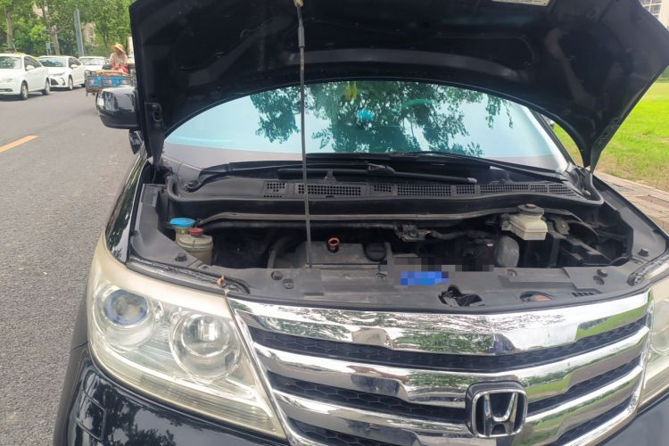 Used Honda Elysion 2012 2.4L VTi-S Prestige Edition Engine Bay Right