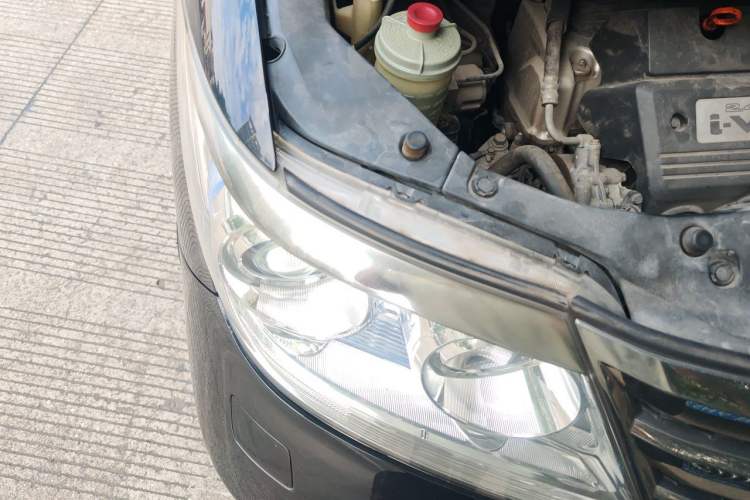 Used Honda Elysion 2012 2.4L VTi-S Prestige Edition Engine Bay Right