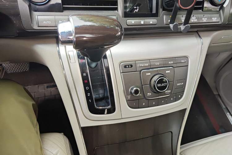 Used Honda Elysion 2012 2.4L VTi-S Prestige Edition Gear Lever