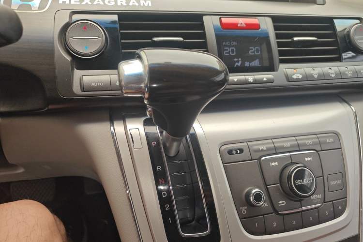 Used Honda Elysion 2012 2.4L VTi Luxury Edition Gear Lever