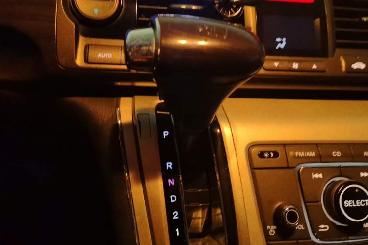 Used Honda Elysion 2012 2.4L VTi-S Prestige Edition Gear Lever